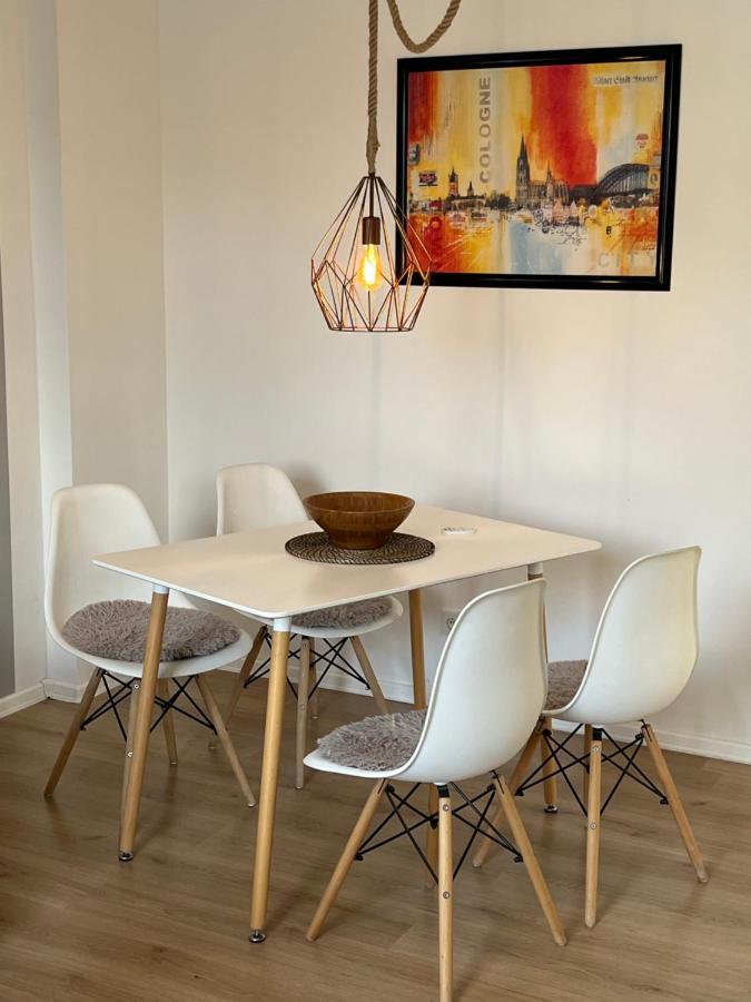 Moderne Wohlfuehl-Wohnung In Troisdorf Altenrath 外观 照片